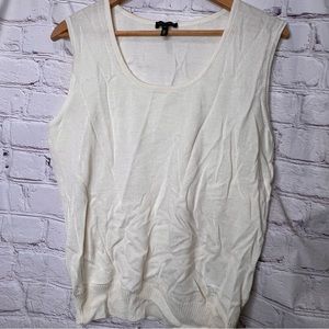 Escada Women's Lightweight Sleeveless Sweater Vest Pullover Off White Size Large